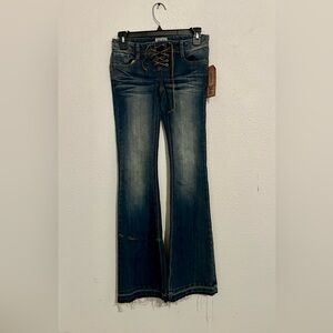 Mudd Clothing Women’s Size 0 Tint Demin Flare Jeans